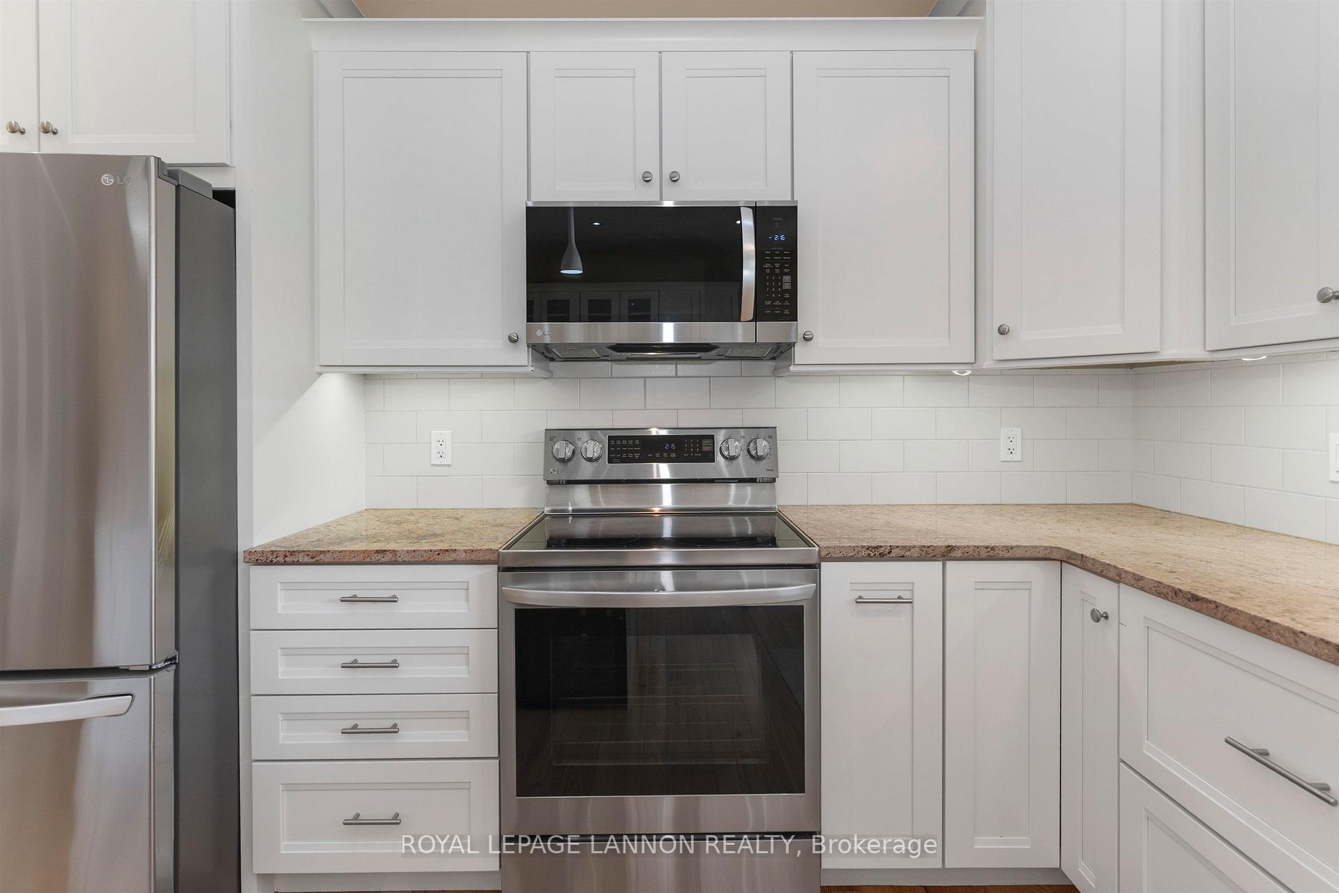 Photo 12 of 2115 15TH Side Road S, Thunder Bay, Mountain Road — HOMEH