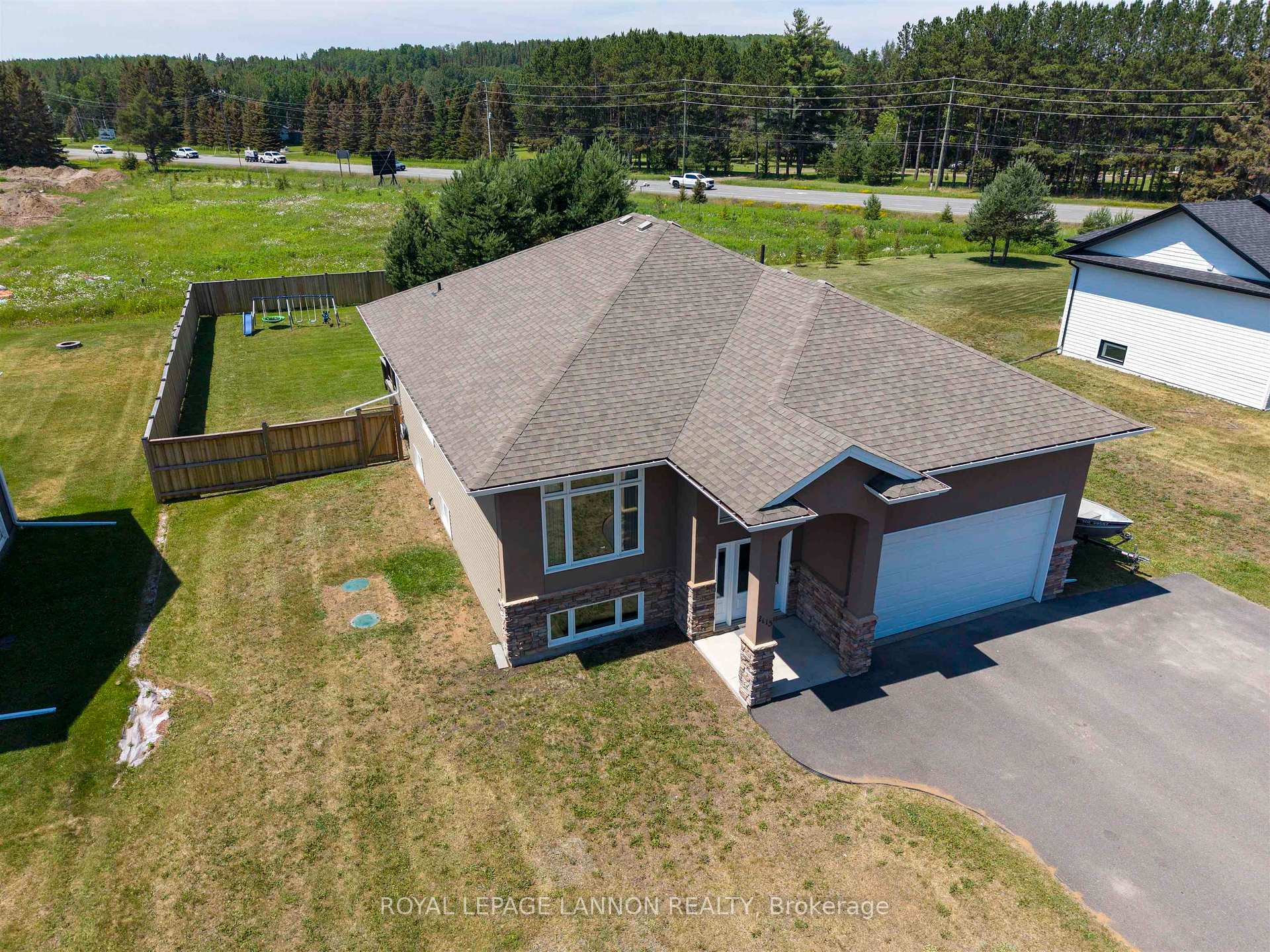 Photo 40 of 2115 15TH Side Road S, Thunder Bay, Mountain Road — HOMEH