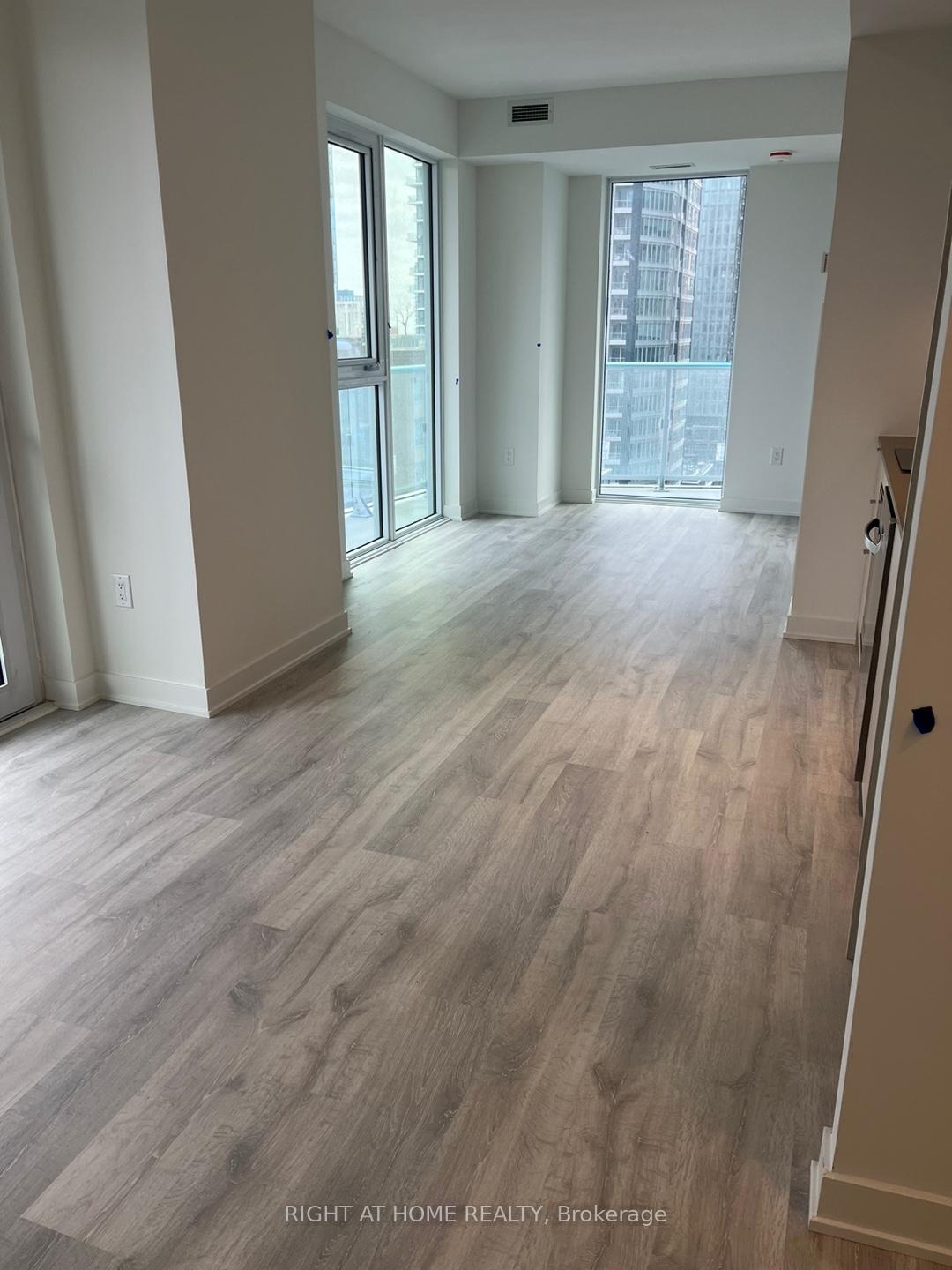 Photo 4 of Unit 1607, 100 Dalhousie Street, Toronto, Church-Yonge Corridor — HOMEH