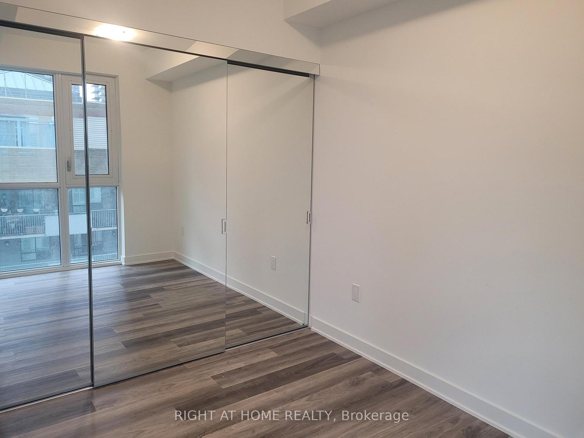 Photo 5 of Unit 1607, 100 Dalhousie Street, Toronto, Church-Yonge Corridor — HOMEH