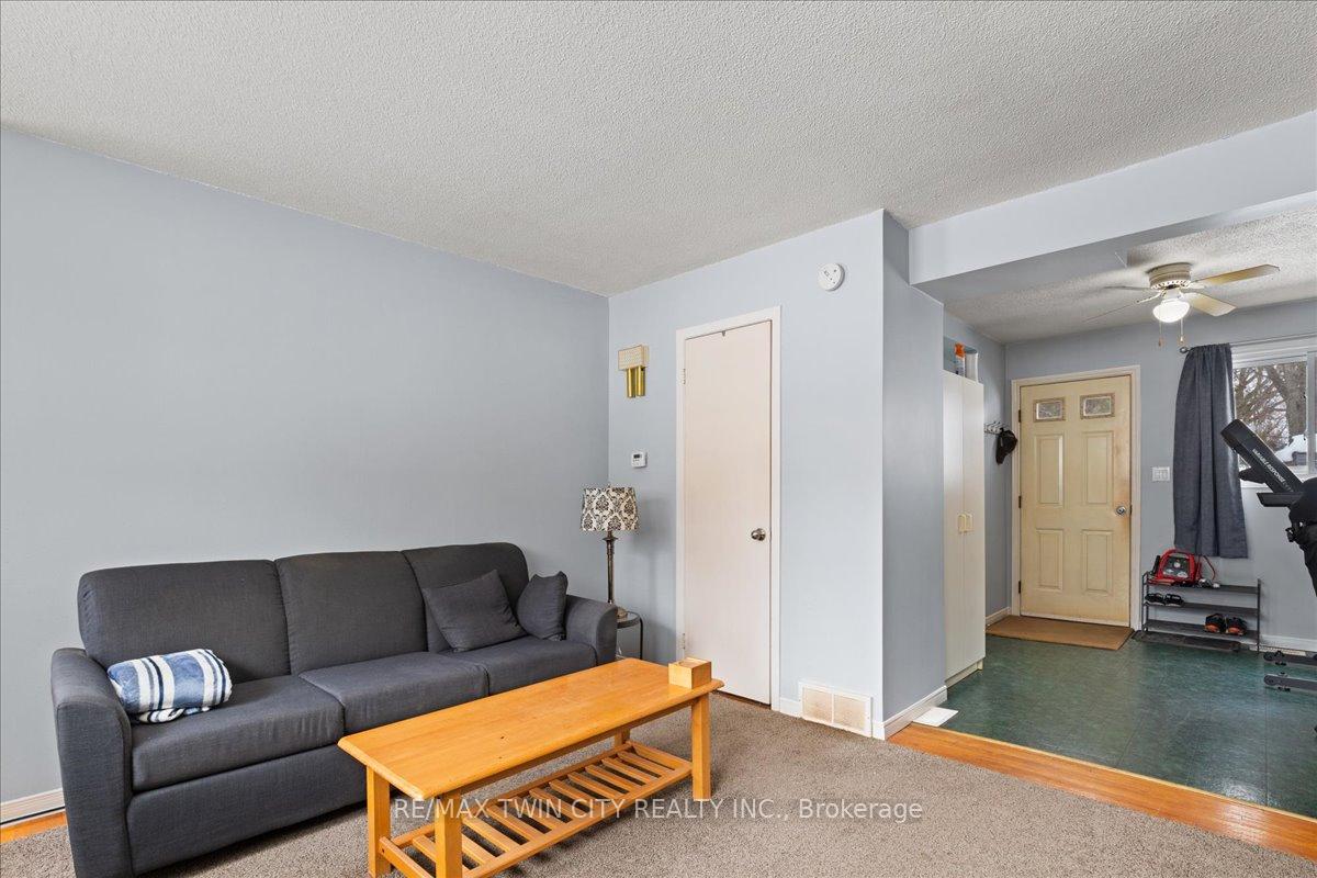 Photo 5 of 85 Elm Street, Norfolk, Simcoe — HOMEH