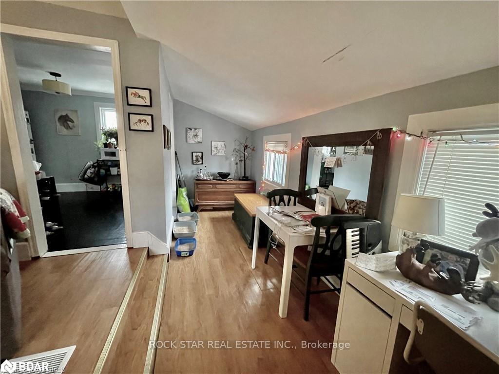 Photo 7 of Unit Unit #2, 36 Lake Street, St. Catharines, Downtown — HOMEH