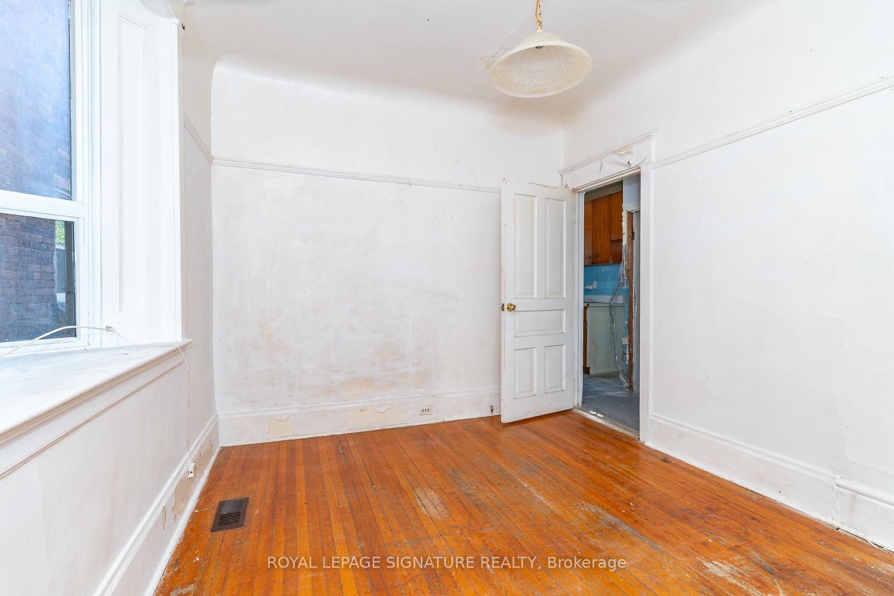 Photo 10 of 290 Margueretta Street, Toronto, Dufferin Grove — HOMEH