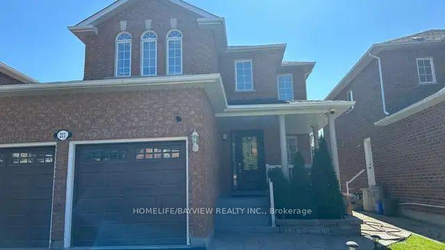 Photo 2 of 211 Drummond(main & Second floor) Drive, Vaughan, Maple — HOMEH