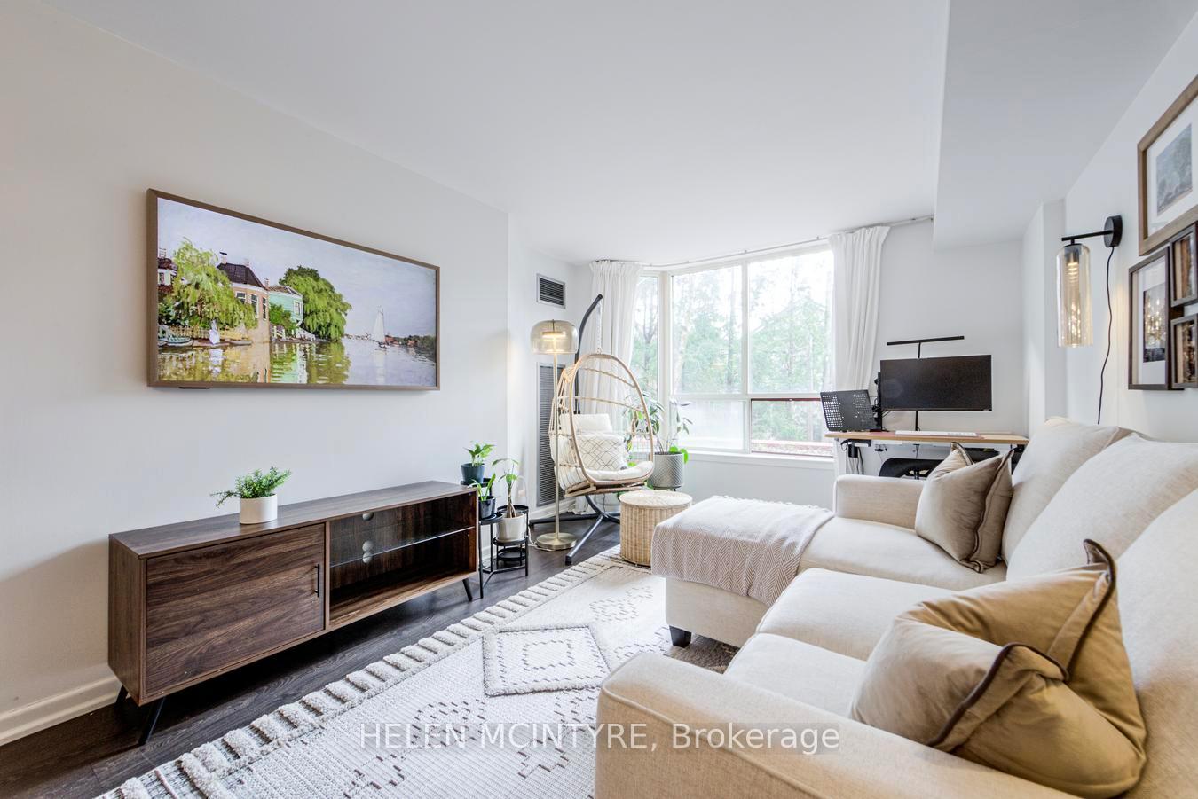 Photo 2 of Unit 222, 955 Millwood Road, Toronto, Leaside — HOMEH