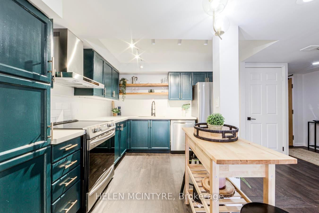 Photo 11 of Unit 222, 955 Millwood Road, Toronto, Leaside — HOMEH