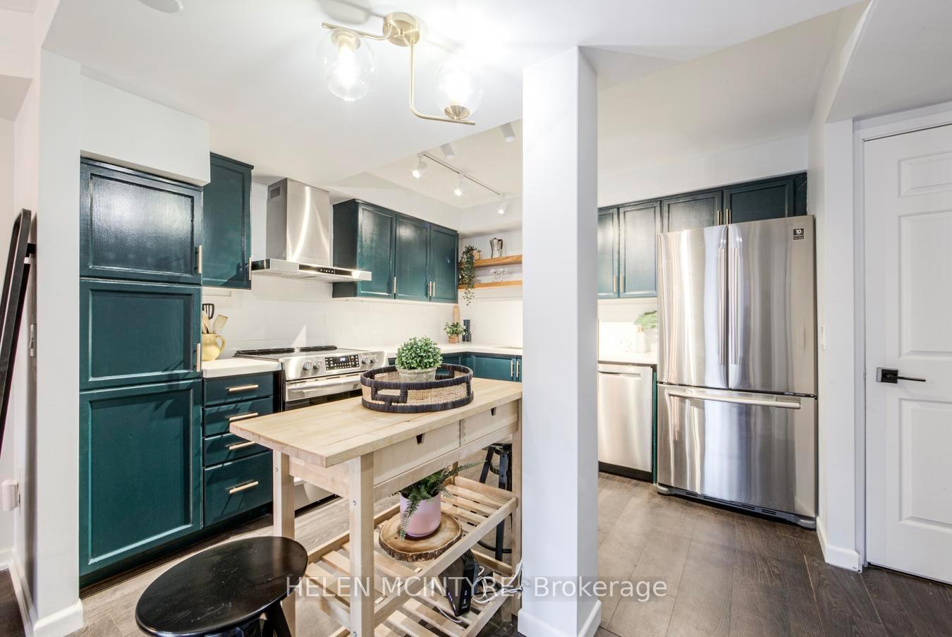 Photo 12 of Unit 222, 955 Millwood Road, Toronto, Leaside — HOMEH
