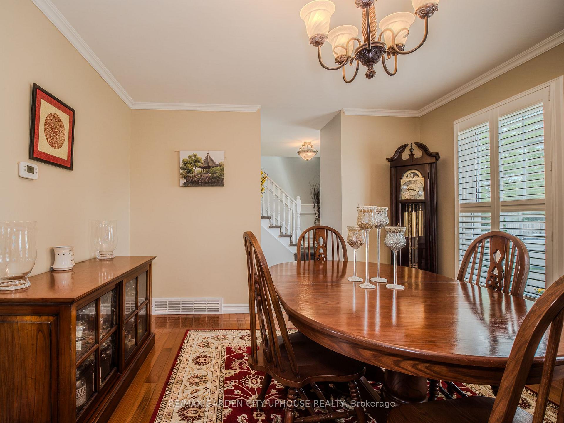 Photo 7 of 12 Foxhill Crescent, St. Catharines, Rykert/Vansickle — HOMEH