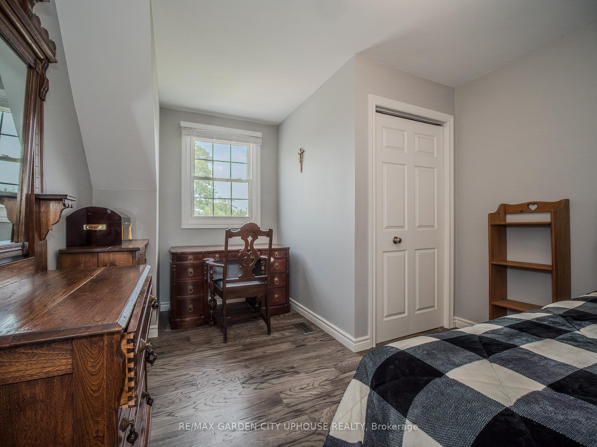 Photo 21 of 12 Foxhill Crescent, St. Catharines, Rykert/Vansickle — HOMEH