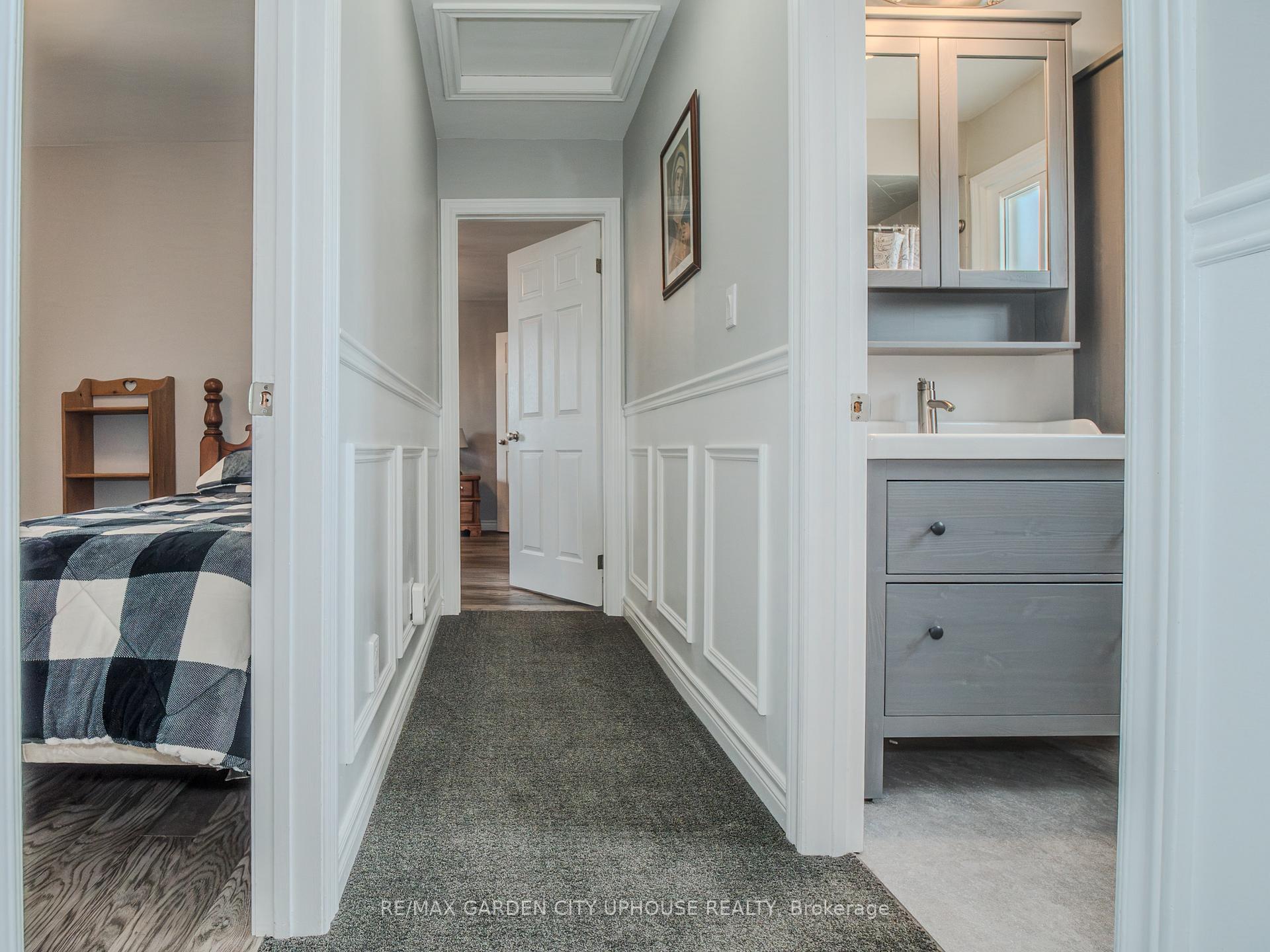 Photo 22 of 12 Foxhill Crescent, St. Catharines, Rykert/Vansickle — HOMEH