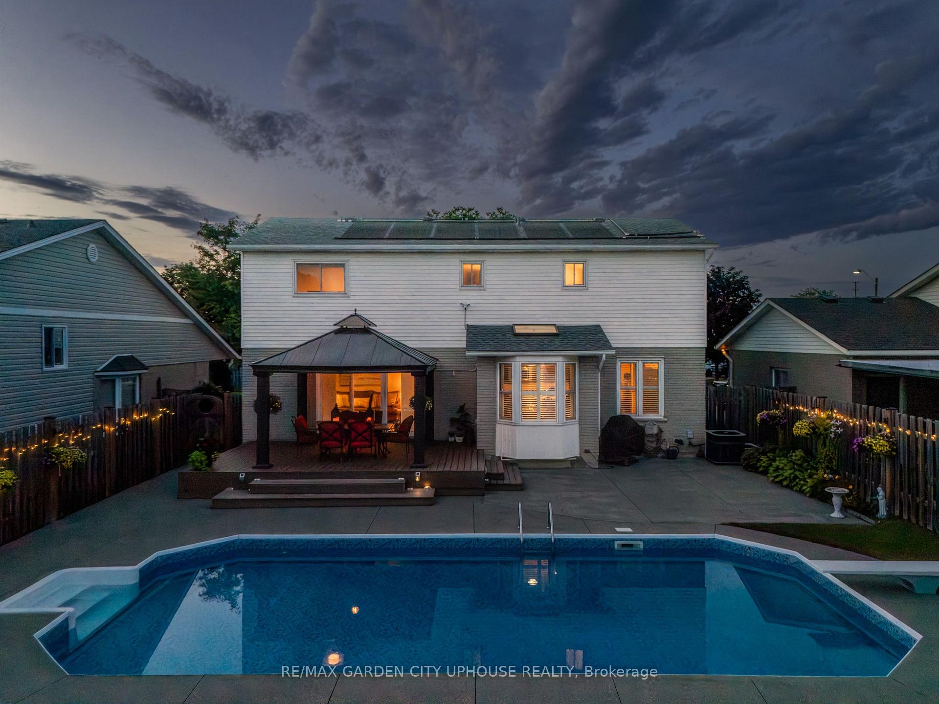 Photo 37 of 12 Foxhill Crescent, St. Catharines, Rykert/Vansickle — HOMEH