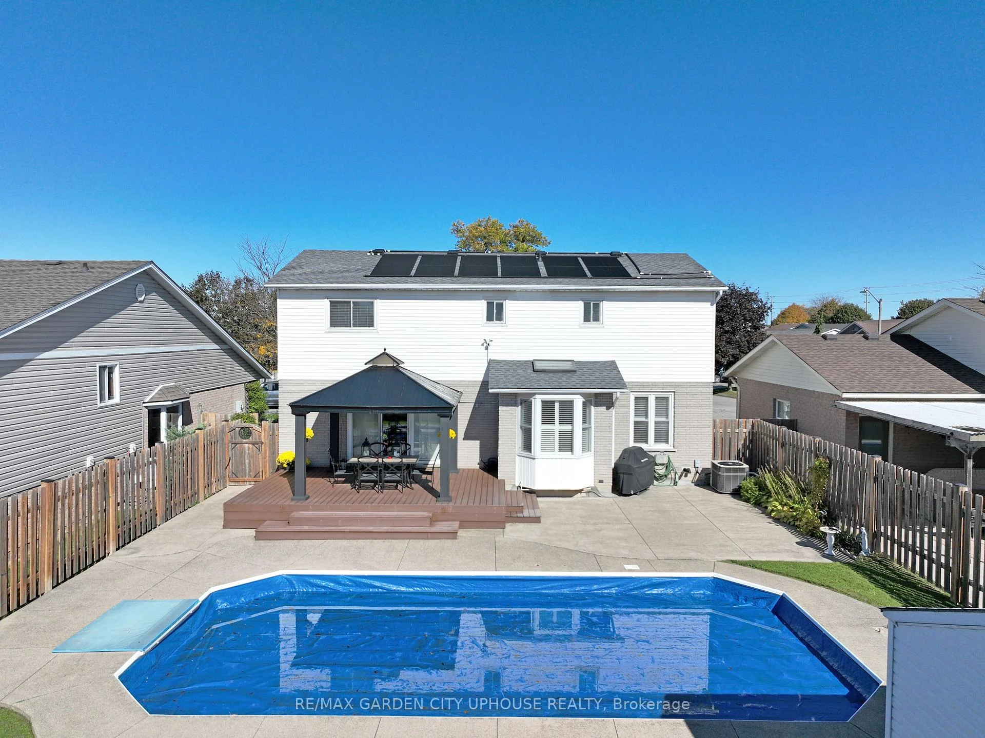 Photo 36 of 12 Foxhill Crescent, St. Catharines, Rykert/Vansickle — HOMEH