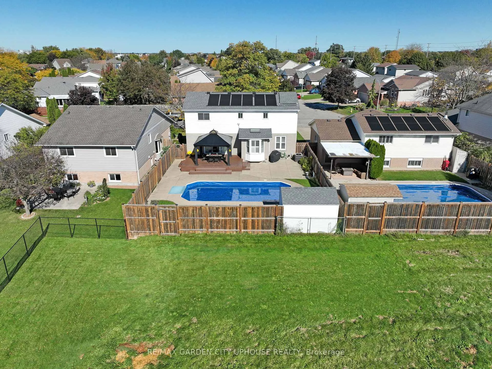 Photo 38 of 12 Foxhill Crescent, St. Catharines, Rykert/Vansickle — HOMEH