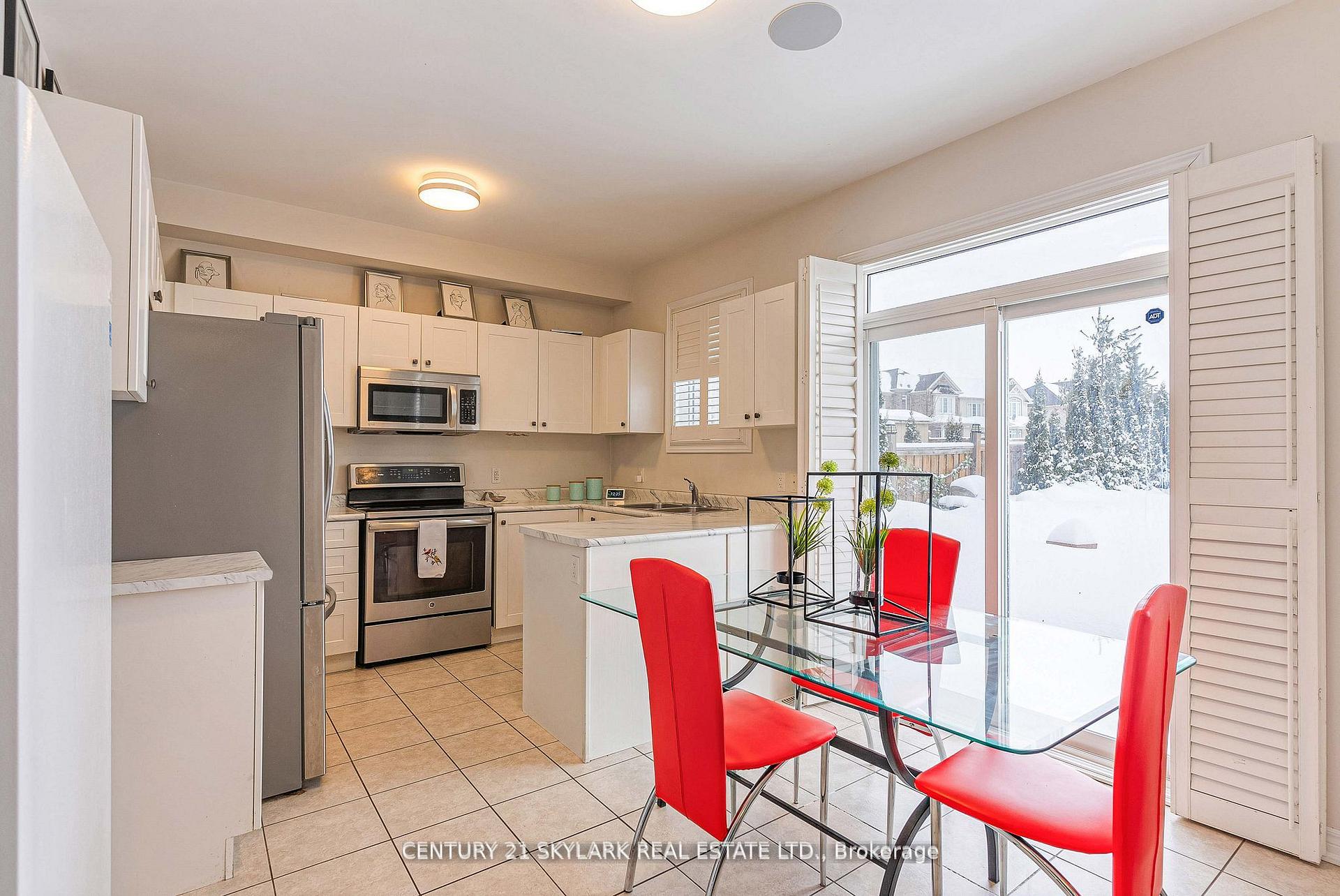 Photo 11 of 336 Col Phillips Drive, Shelburne — HOMEH