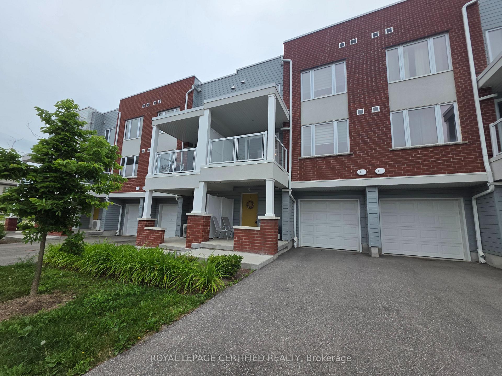 Photo 2 of 9 Valencia Avenue, Kitchener, Trussler — HOMEH