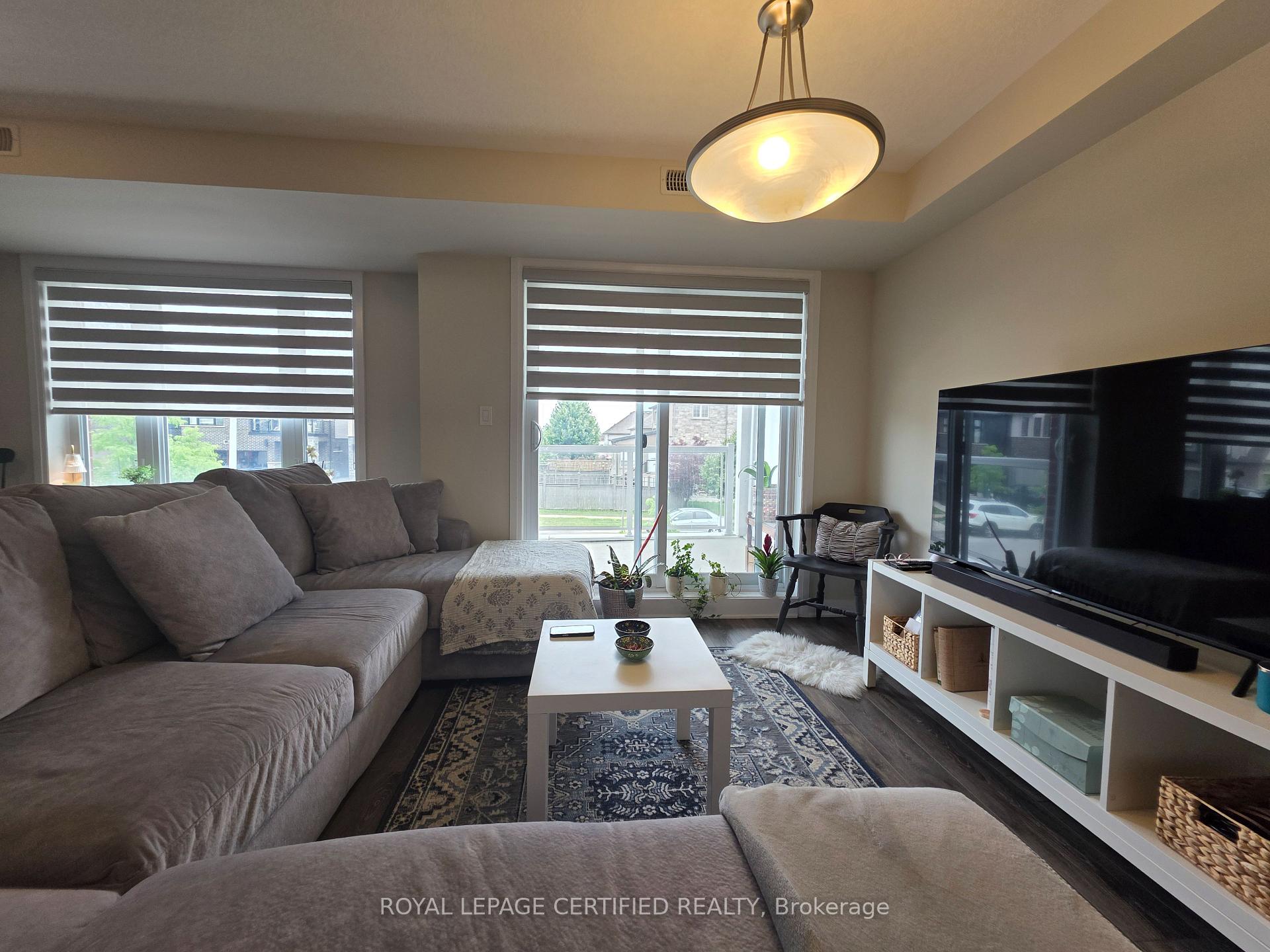 Photo 5 of 9 Valencia Avenue, Kitchener, Trussler — HOMEH