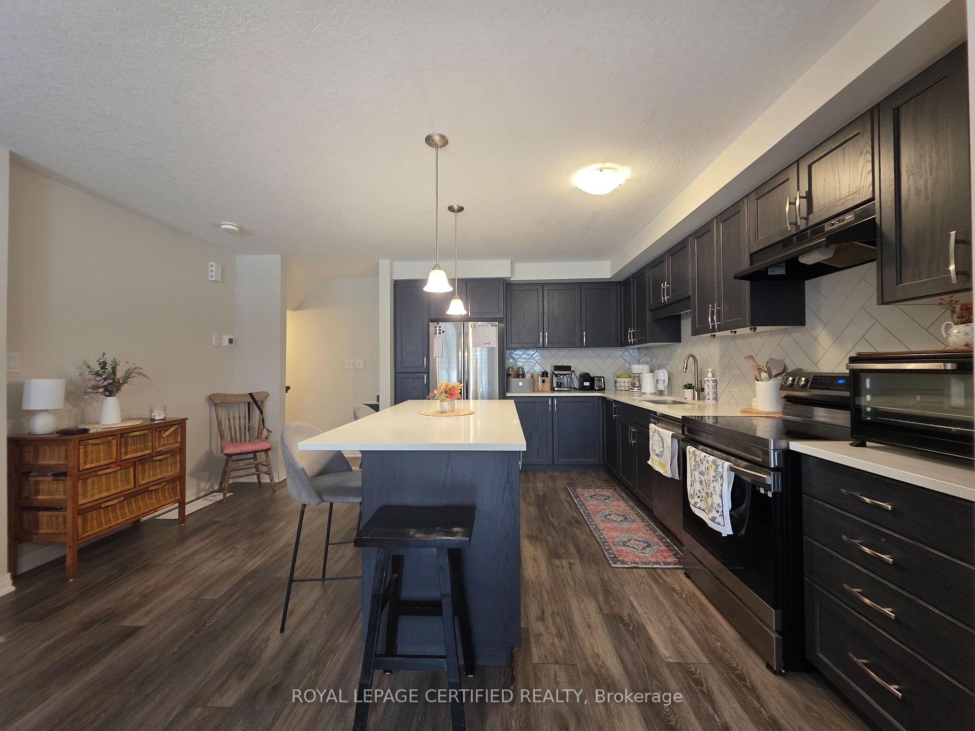 Photo 6 of 9 Valencia Avenue, Kitchener, Trussler — HOMEH