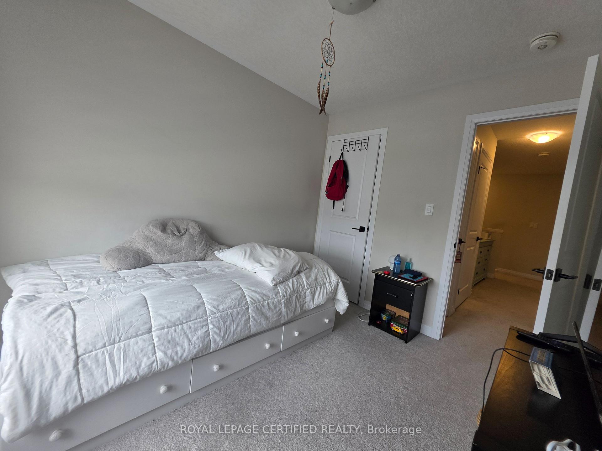 Photo 13 of 9 Valencia Avenue, Kitchener, Trussler — HOMEH