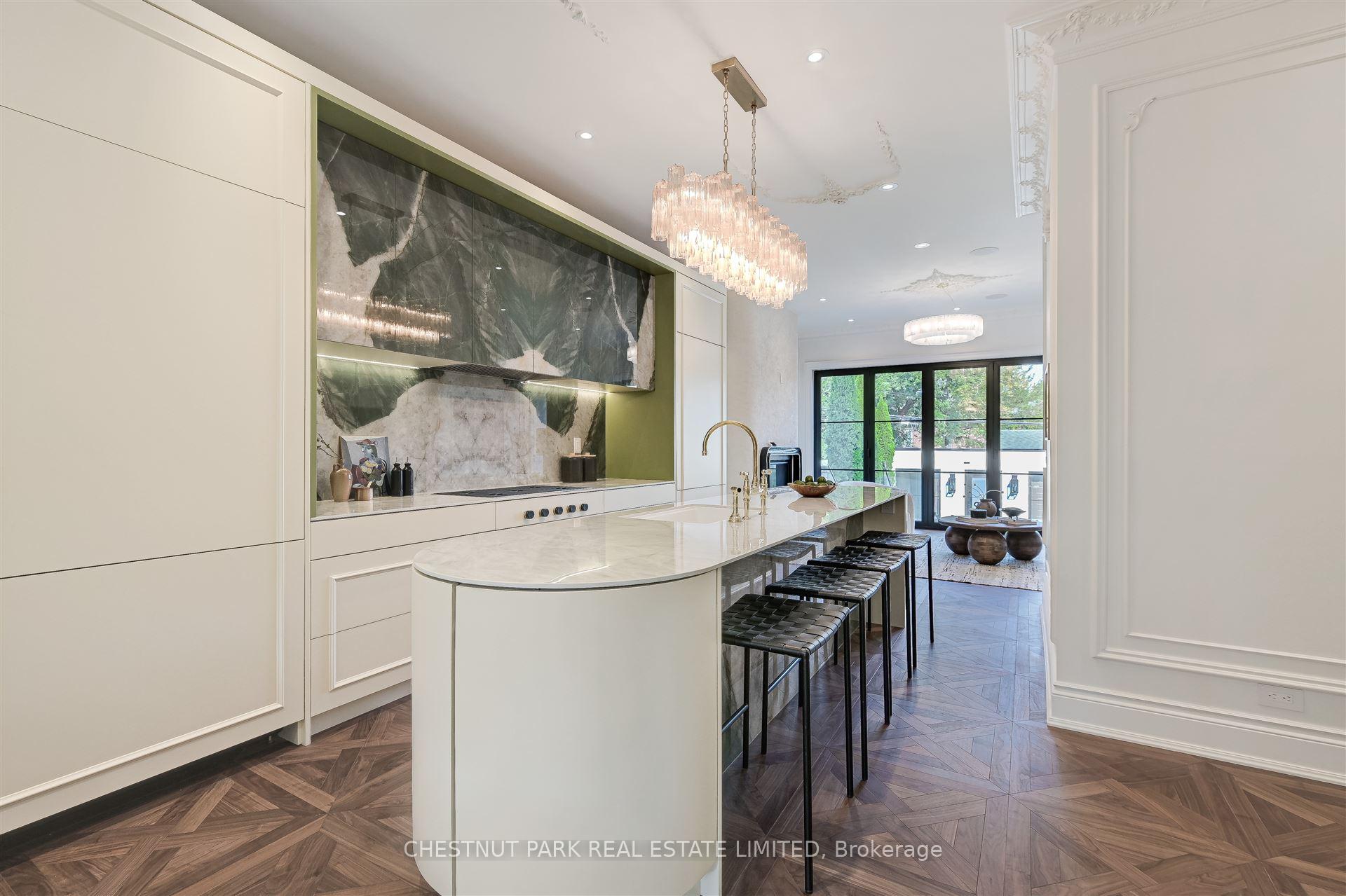 Photo 7 of 539 Crawford Street, Toronto, Palmerston-Little Italy — HOMEH
