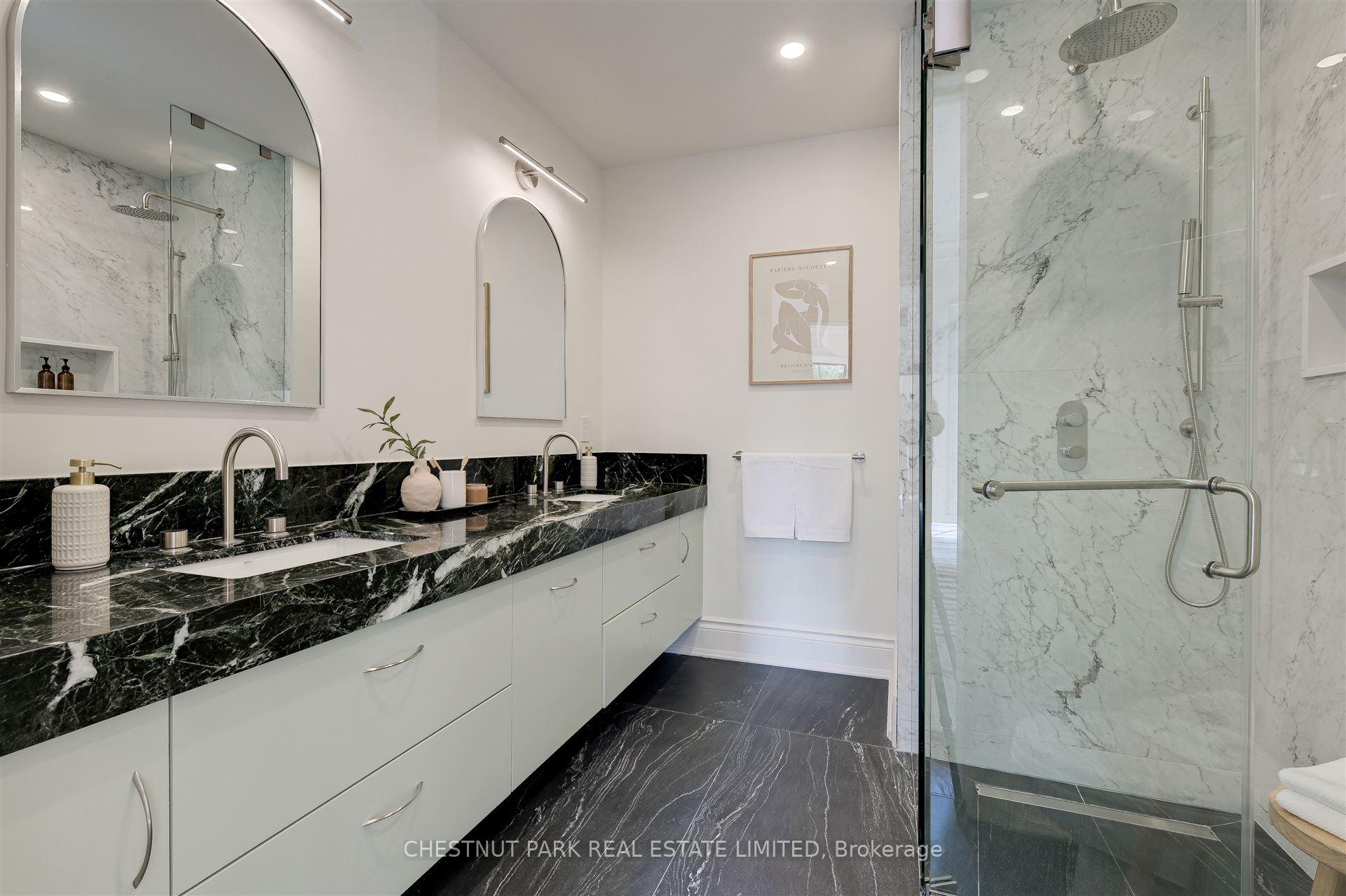 Photo 17 of 539 Crawford Street, Toronto, Palmerston-Little Italy — HOMEH