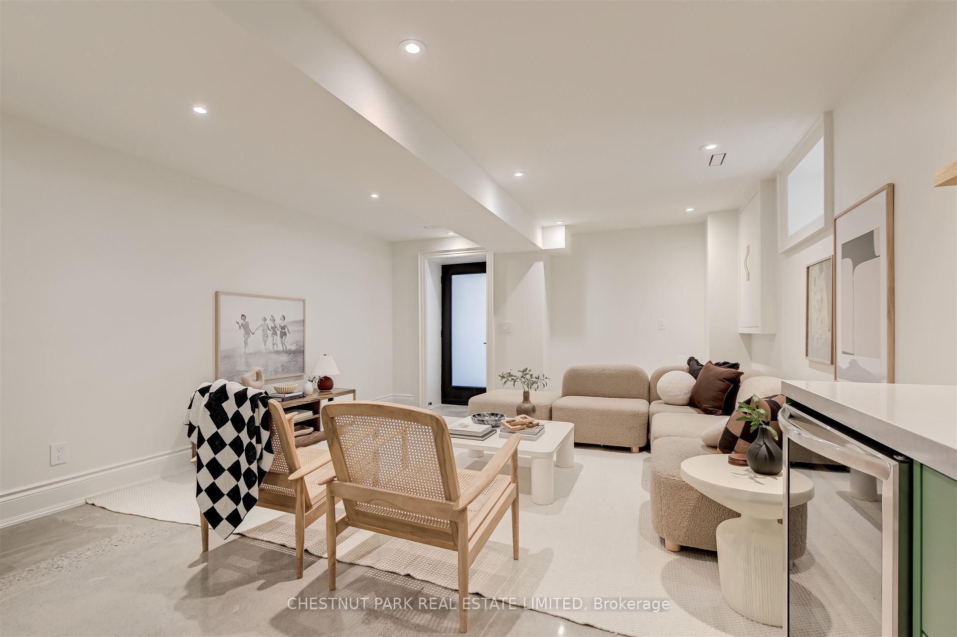 Photo 18 of 539 Crawford Street, Toronto, Palmerston-Little Italy — HOMEH