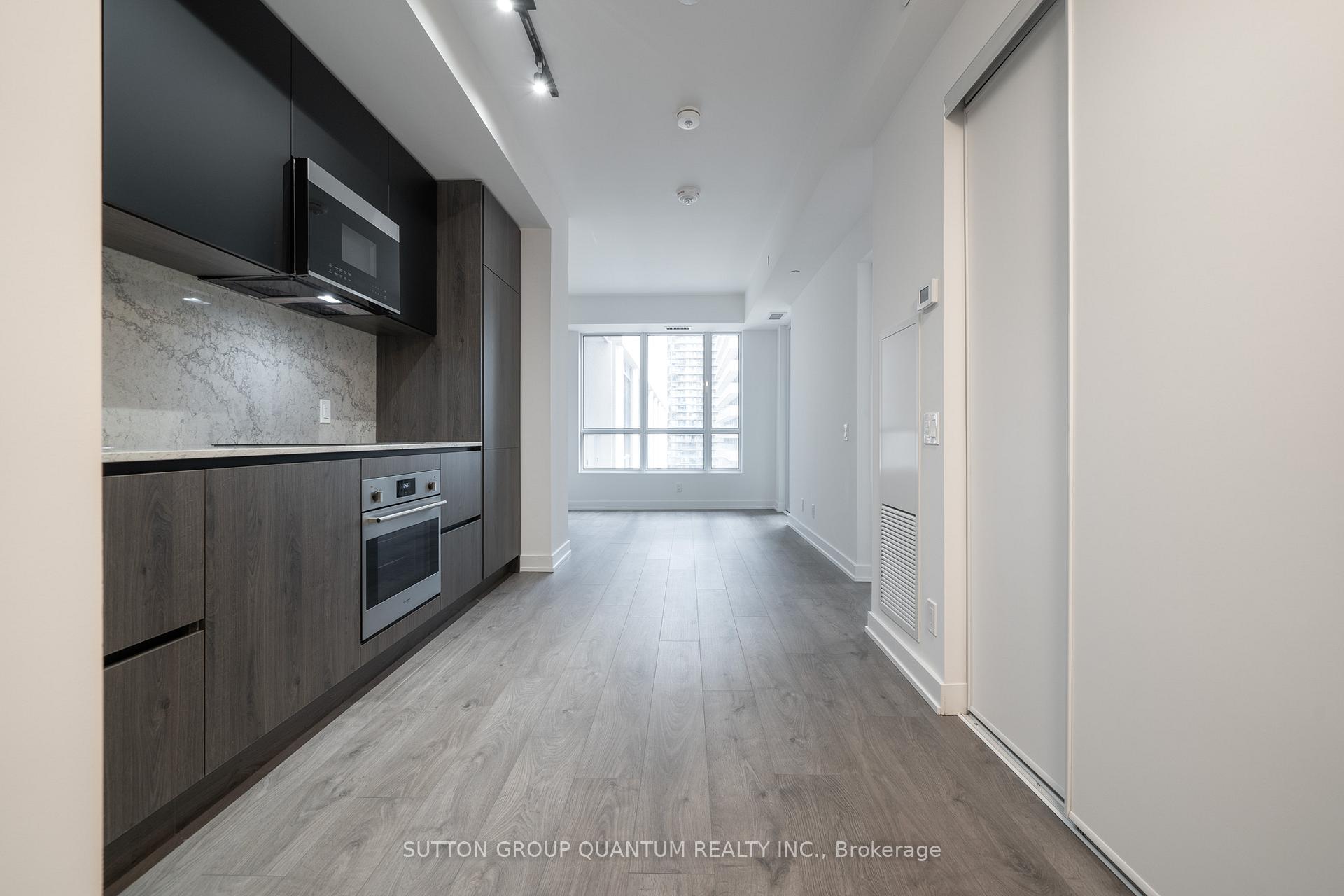 Photo 2 of Unit 1611, 108 Peter Street, Toronto, Waterfront Communities — HOMEH