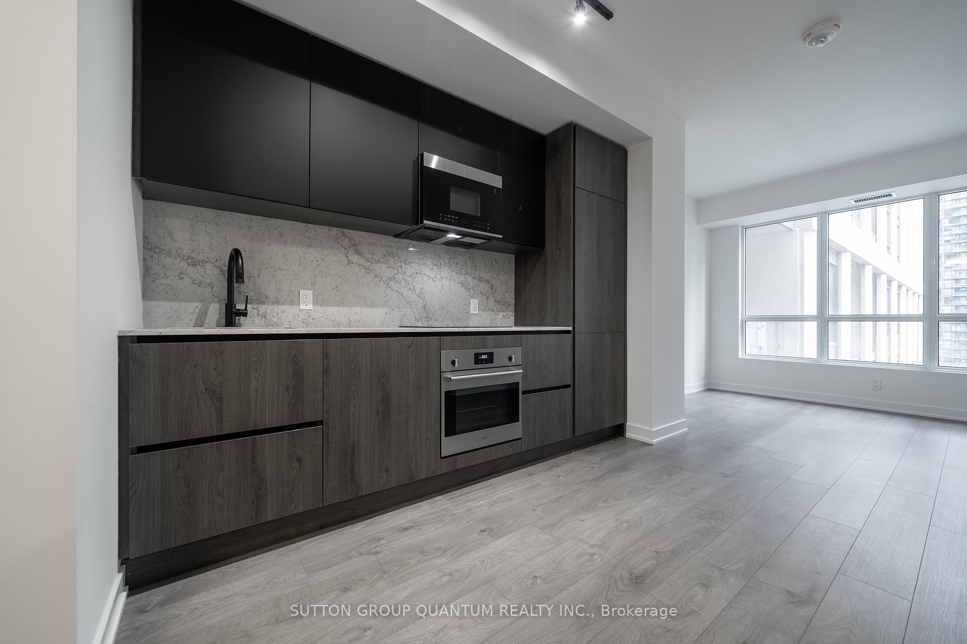 Photo 3 of Unit 1611, 108 Peter Street, Toronto, Waterfront Communities — HOMEH