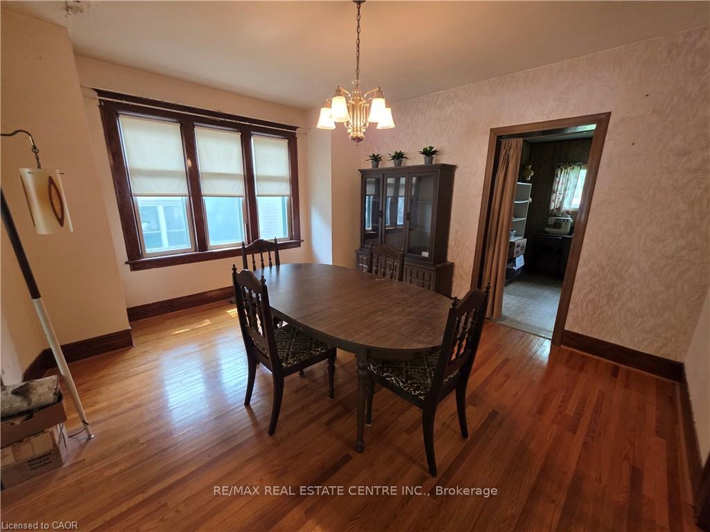 Photo 10 of 20 Fairview Avenue, Kitchener, King East — HOMEH