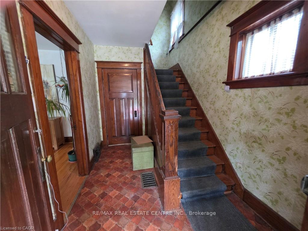 Photo 20 of 20 Fairview Avenue, Kitchener, King East — HOMEH