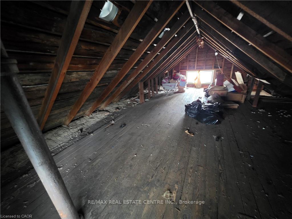 Photo 30 of 20 Fairview Avenue, Kitchener, King East — HOMEH