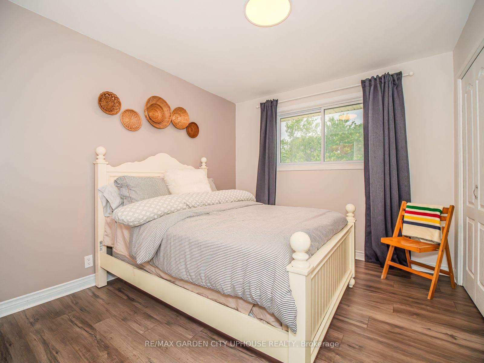 Photo 10 of 373 Darby Road, Welland, Cooks Mills — HOMEH