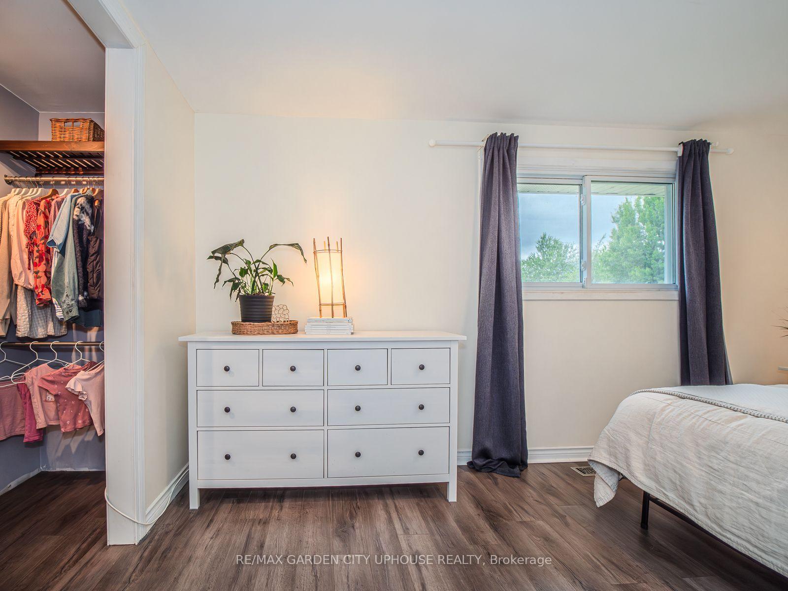 Photo 13 of 373 Darby Road, Welland, Cooks Mills — HOMEH