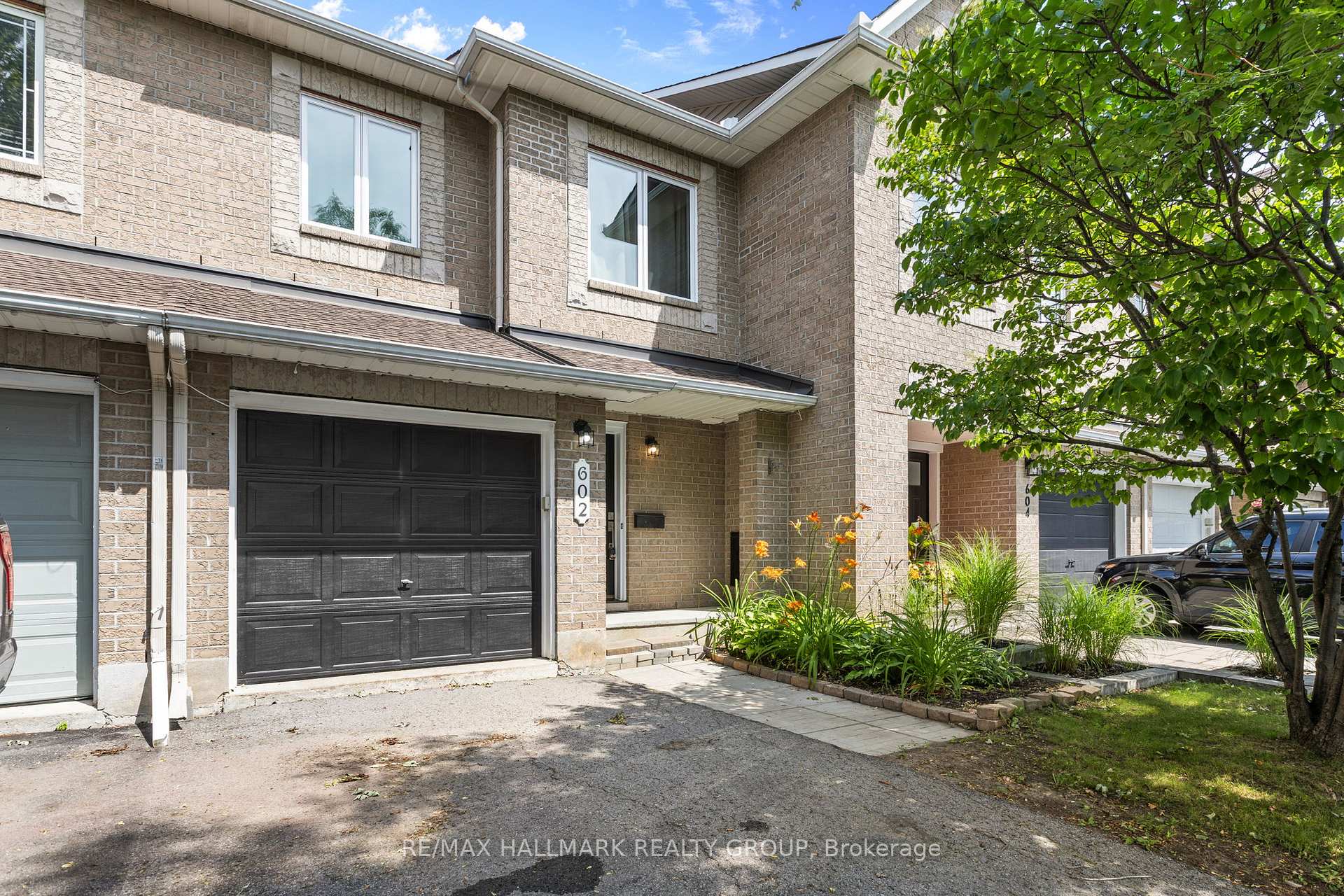 Photo 1 of 602 Louis Toscano Drive, Ottawa, Avalon East — HOMEH