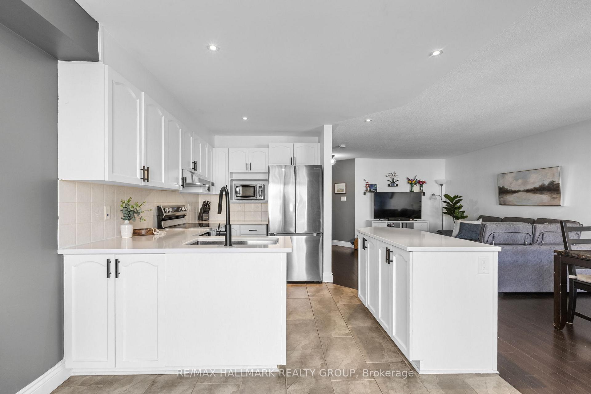 Photo 9 of 602 Louis Toscano Drive, Ottawa, Avalon East — HOMEH