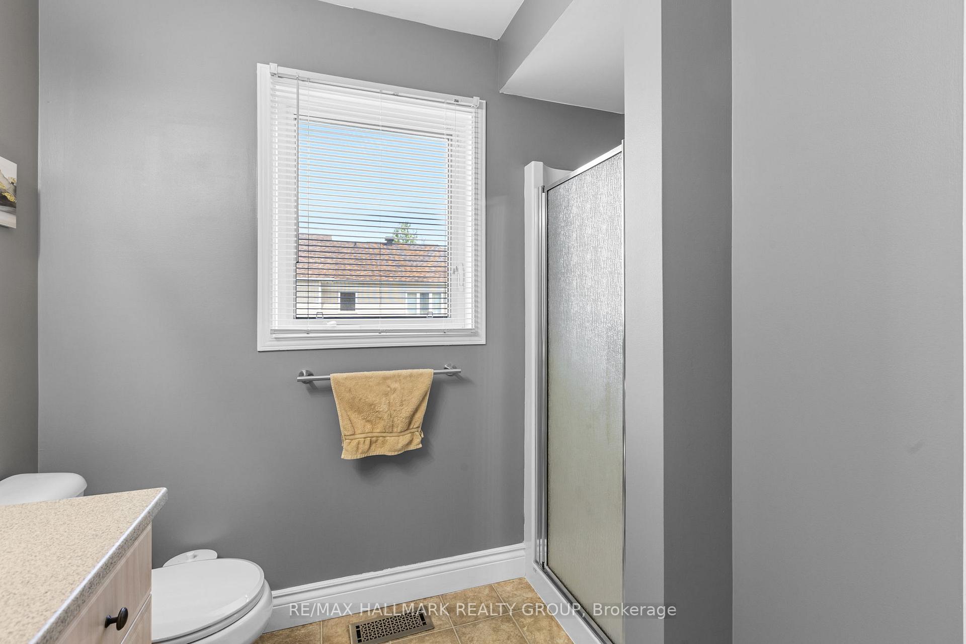 Photo 23 of 602 Louis Toscano Drive, Ottawa, Avalon East — HOMEH