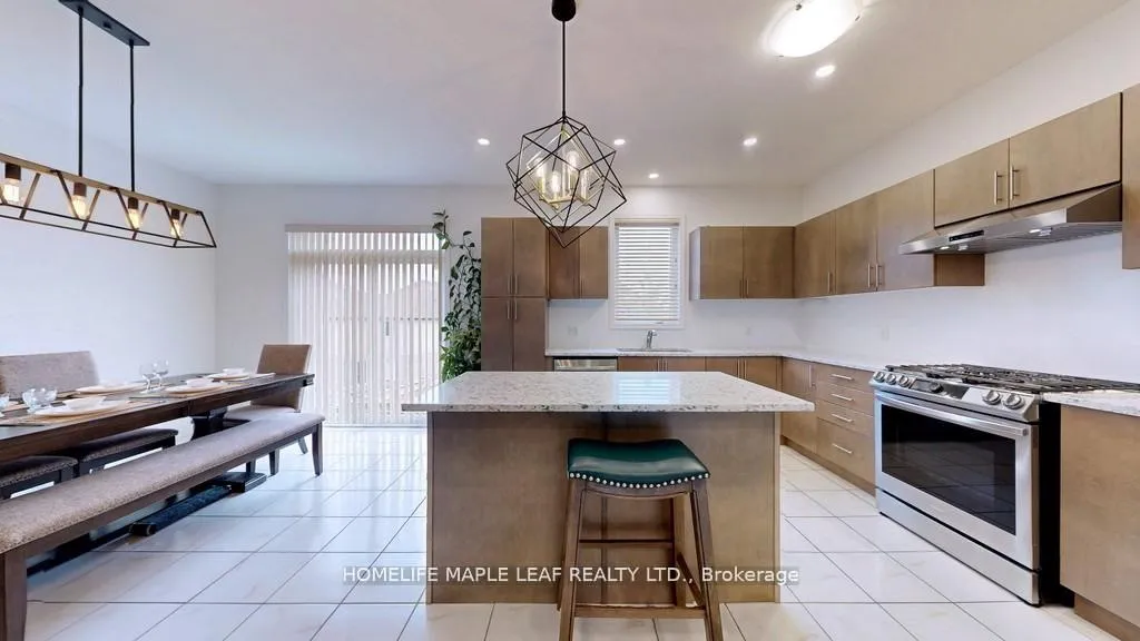 Photo 12 of 59 Saddlebrook Court, Kitchener — HOMEH