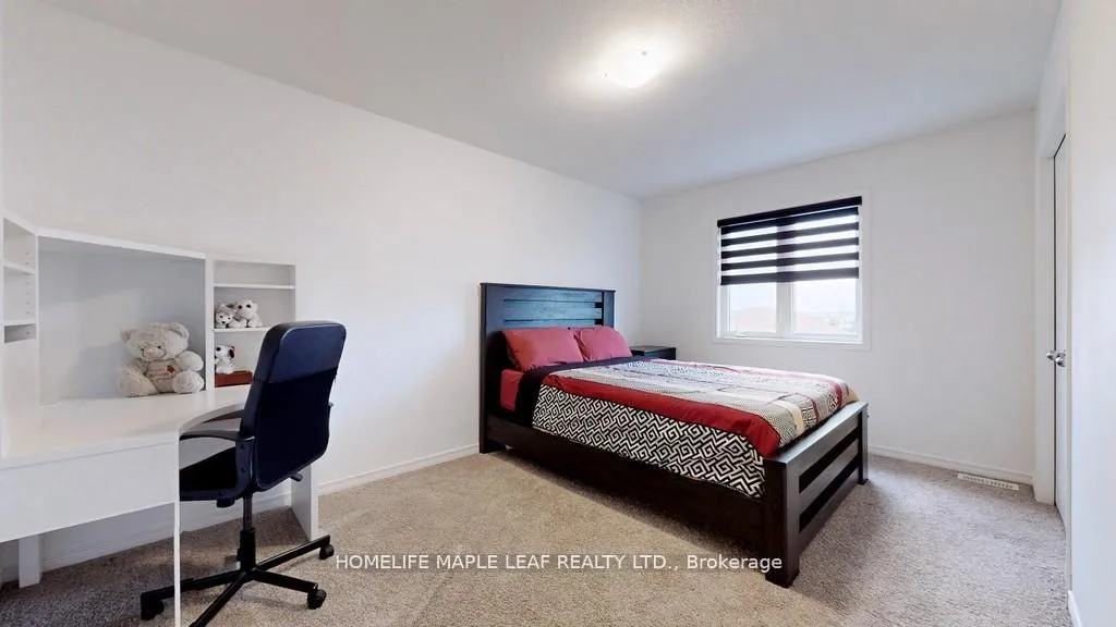 Photo 24 of 59 Saddlebrook Court, Kitchener — HOMEH