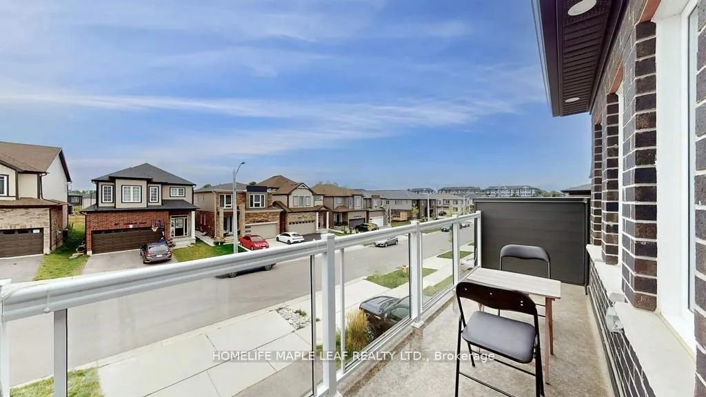 Photo 37 of 59 Saddlebrook Court, Kitchener — HOMEH