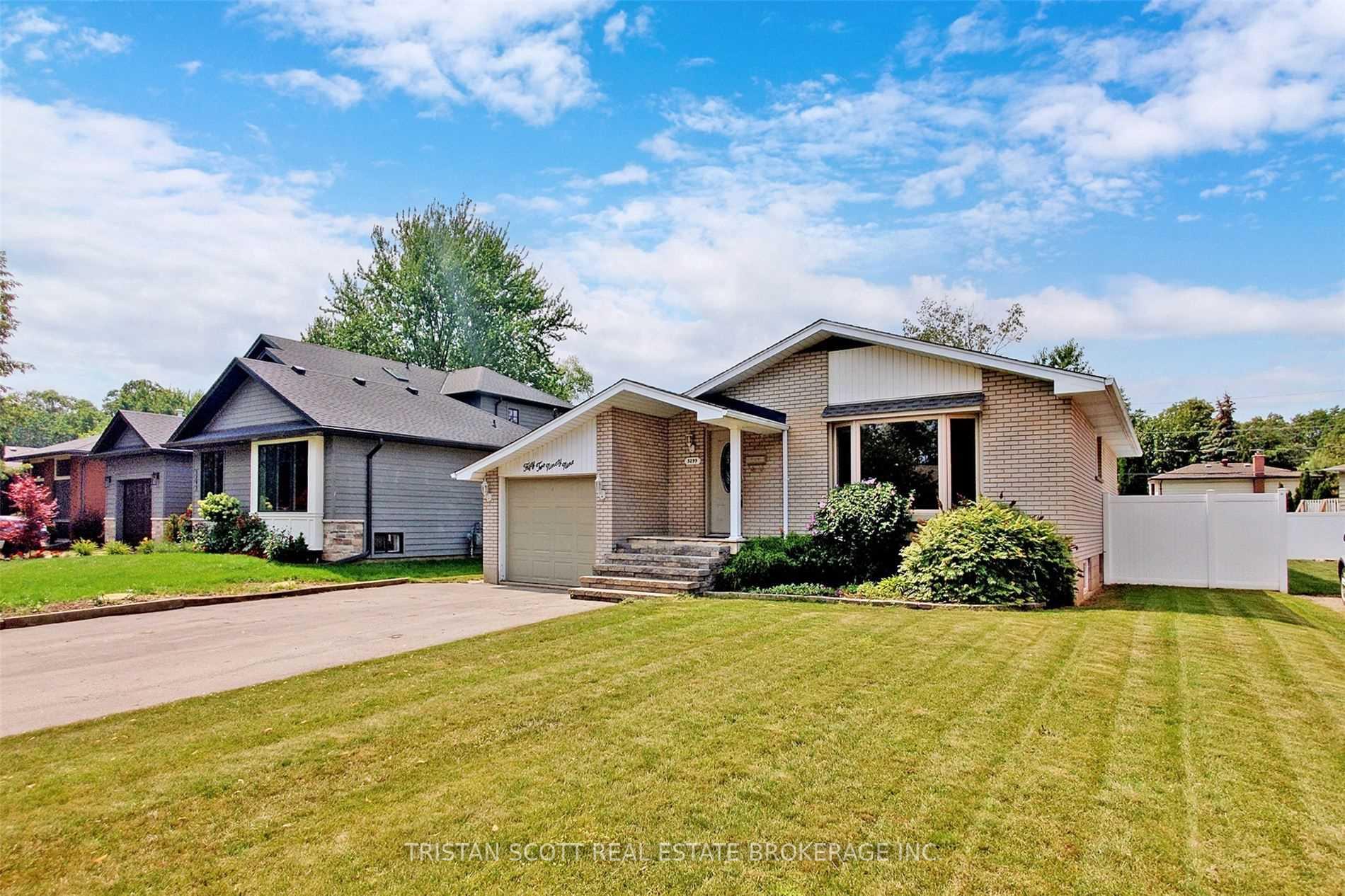 Photo 2 of 5299 Mericourt Road, Burlington, Appleby — HOMEH