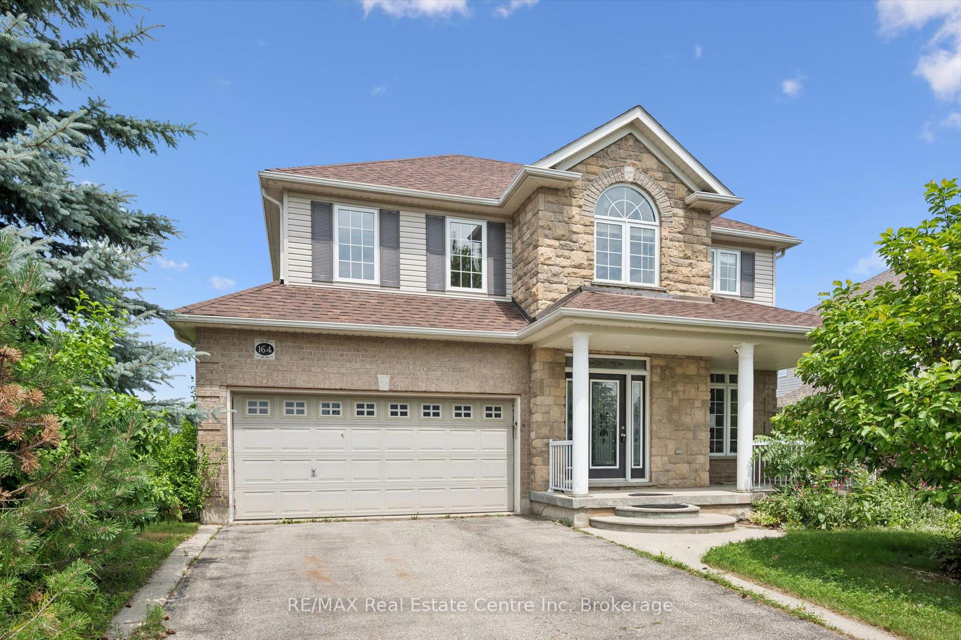 Front of 164 MacLennan Street