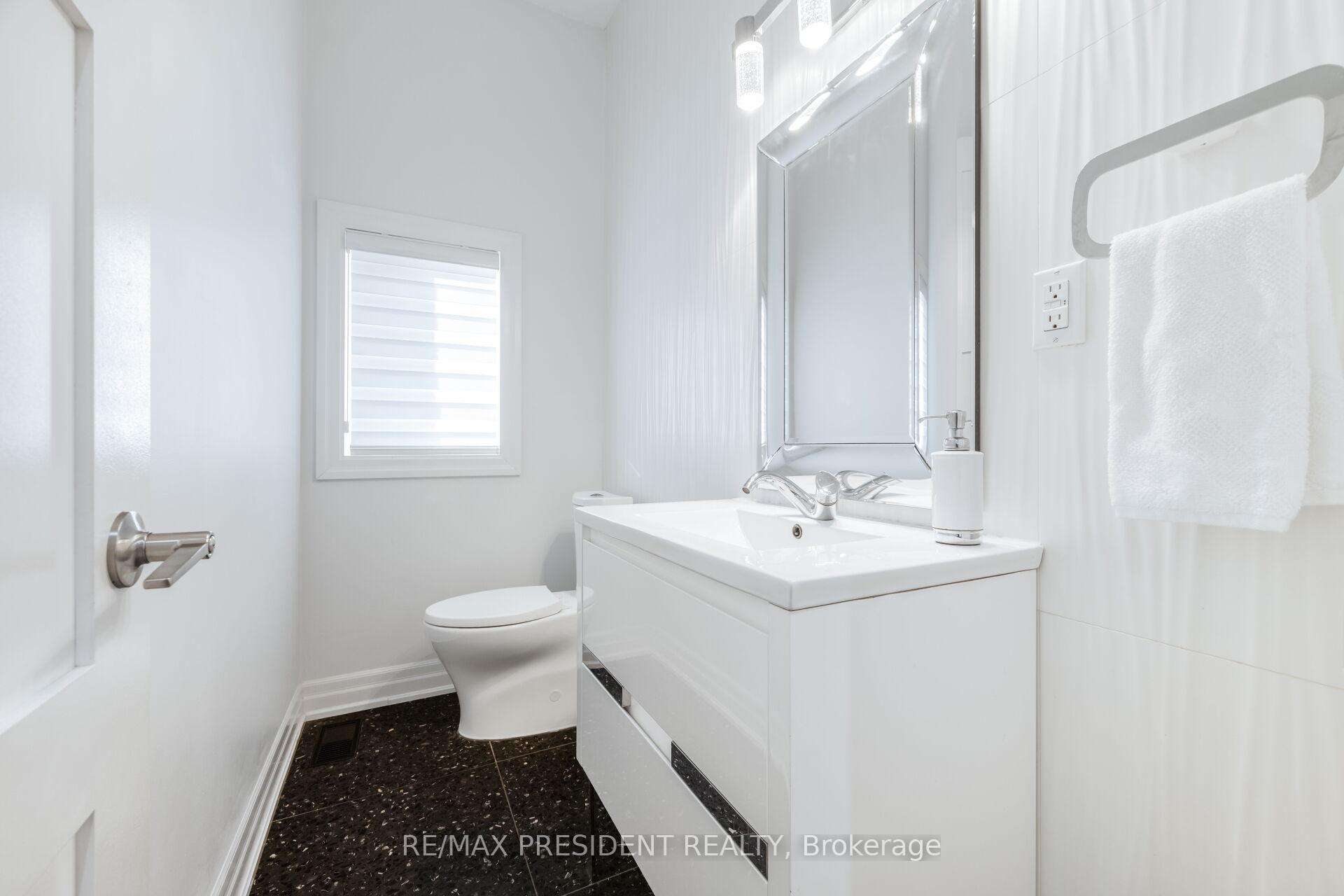 Photo 17 of 3 Highvale Road, Scarborough, Clairlea-Birchmount — HOMEH