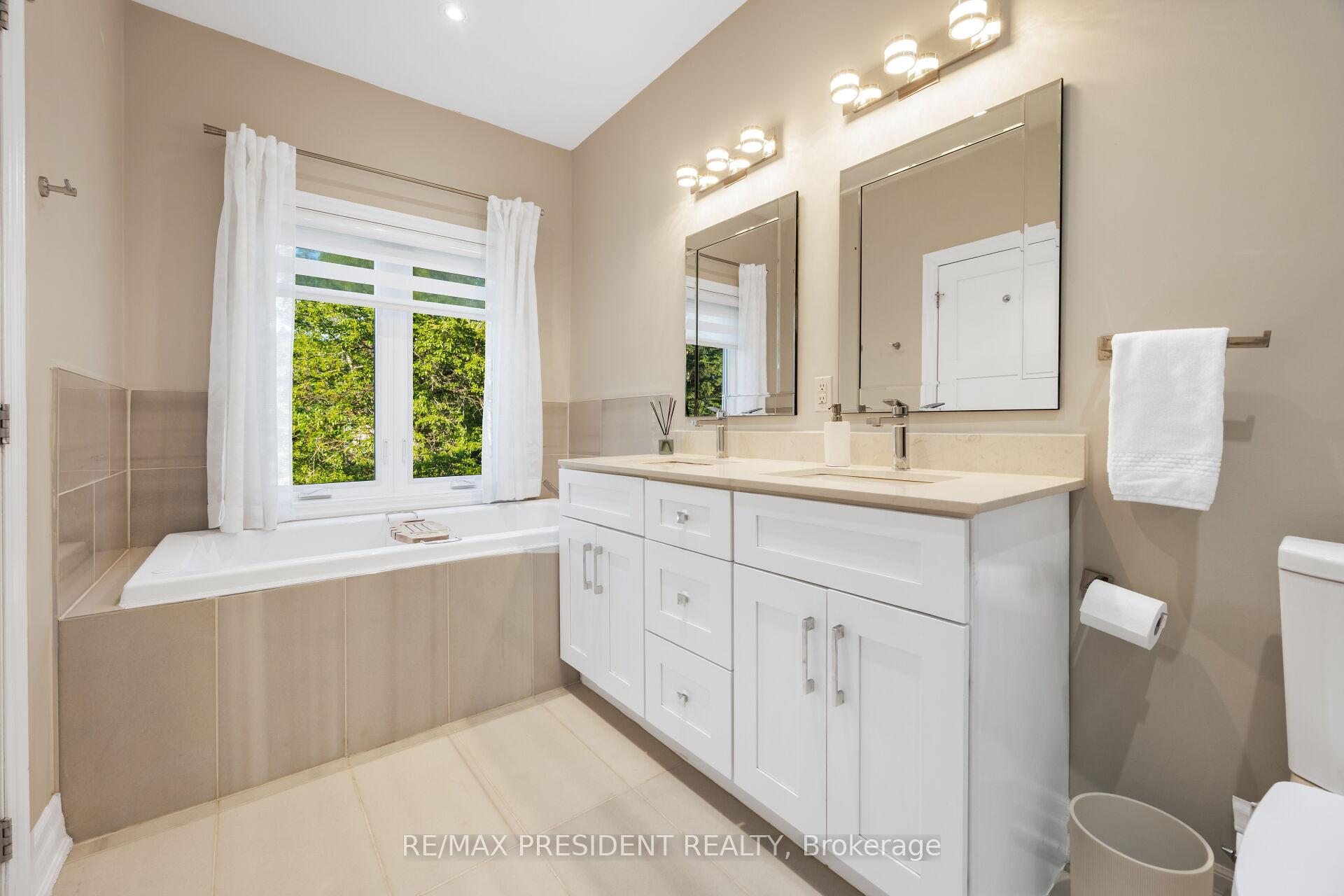 Photo 24 of 3 Highvale Road, Scarborough, Clairlea-Birchmount — HOMEH