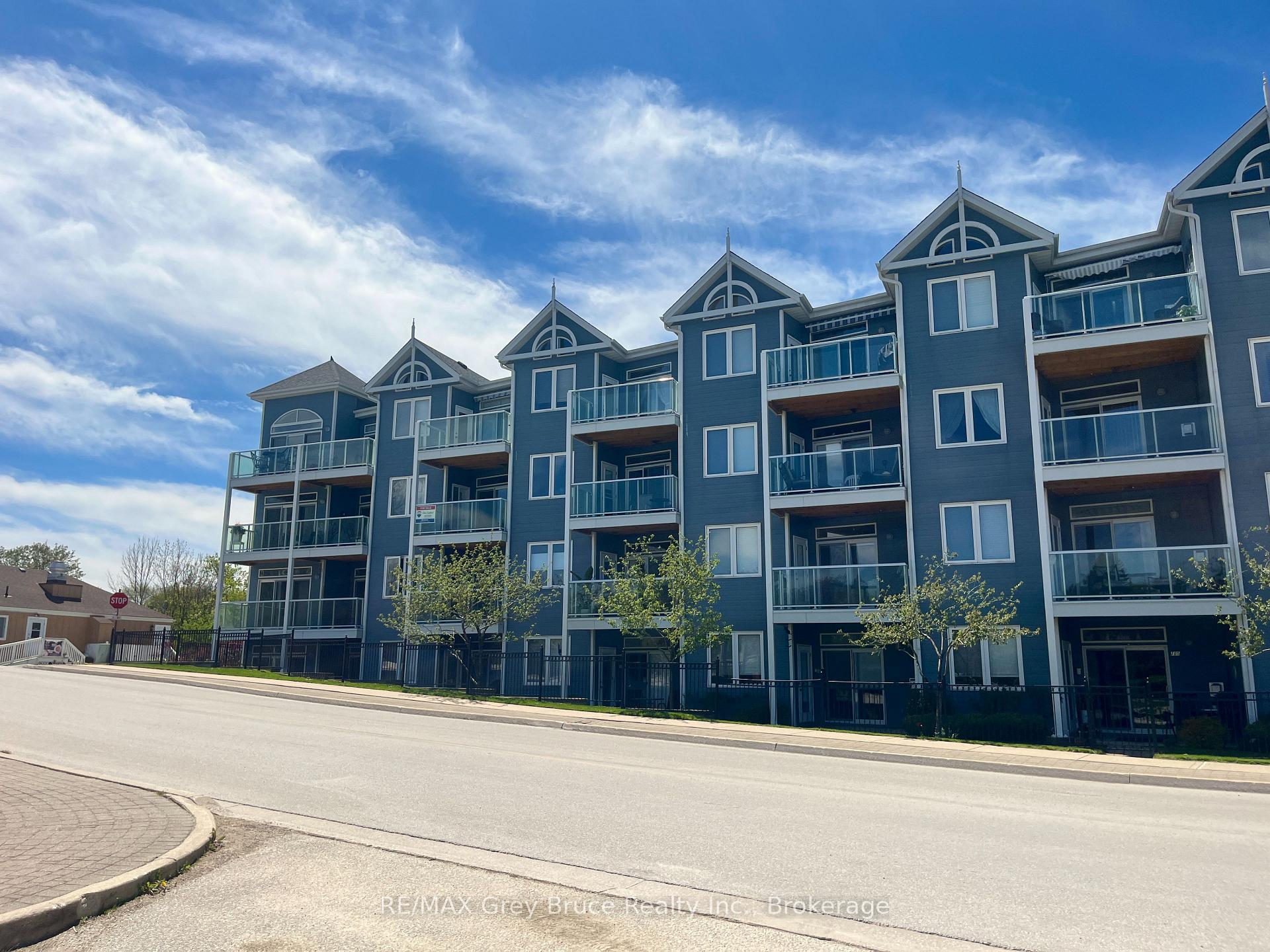 Photo of Unit 308, 34 Bayfield Street