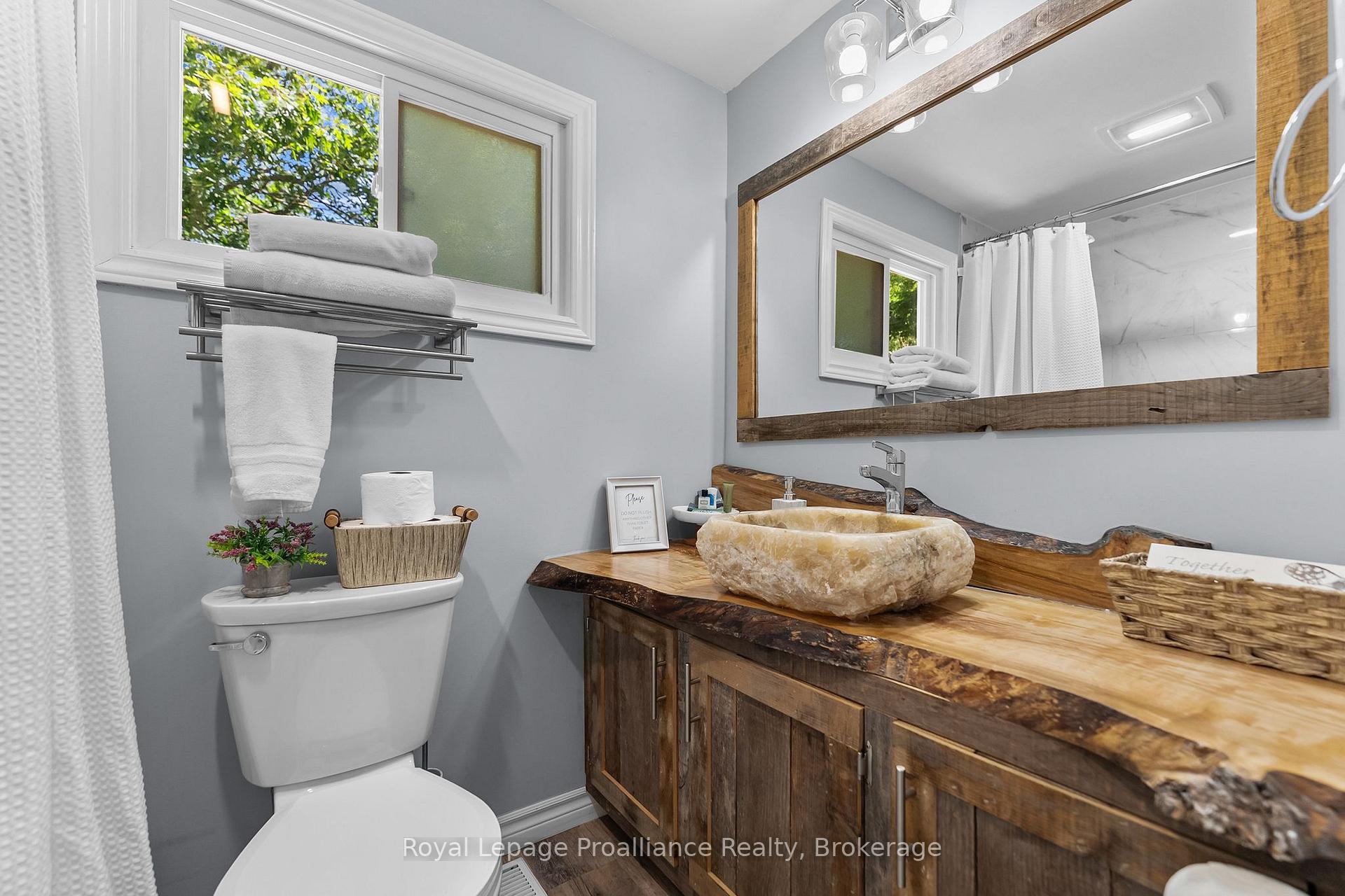 Photo 23 of 3432 Siberia Road, Hastings Highlands, Bangor Ward — HOMEH