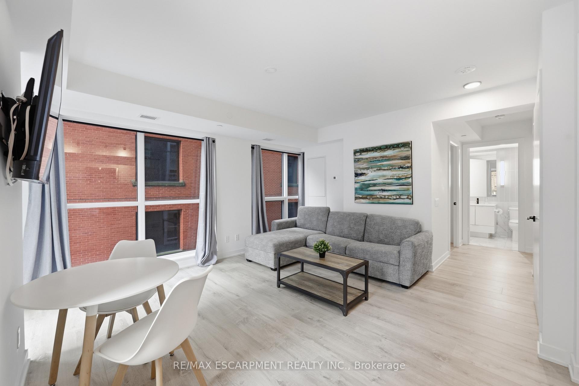 Photo 16 of Unit 802, 327 King Street W, Toronto, Waterfront Communities — HOMEH