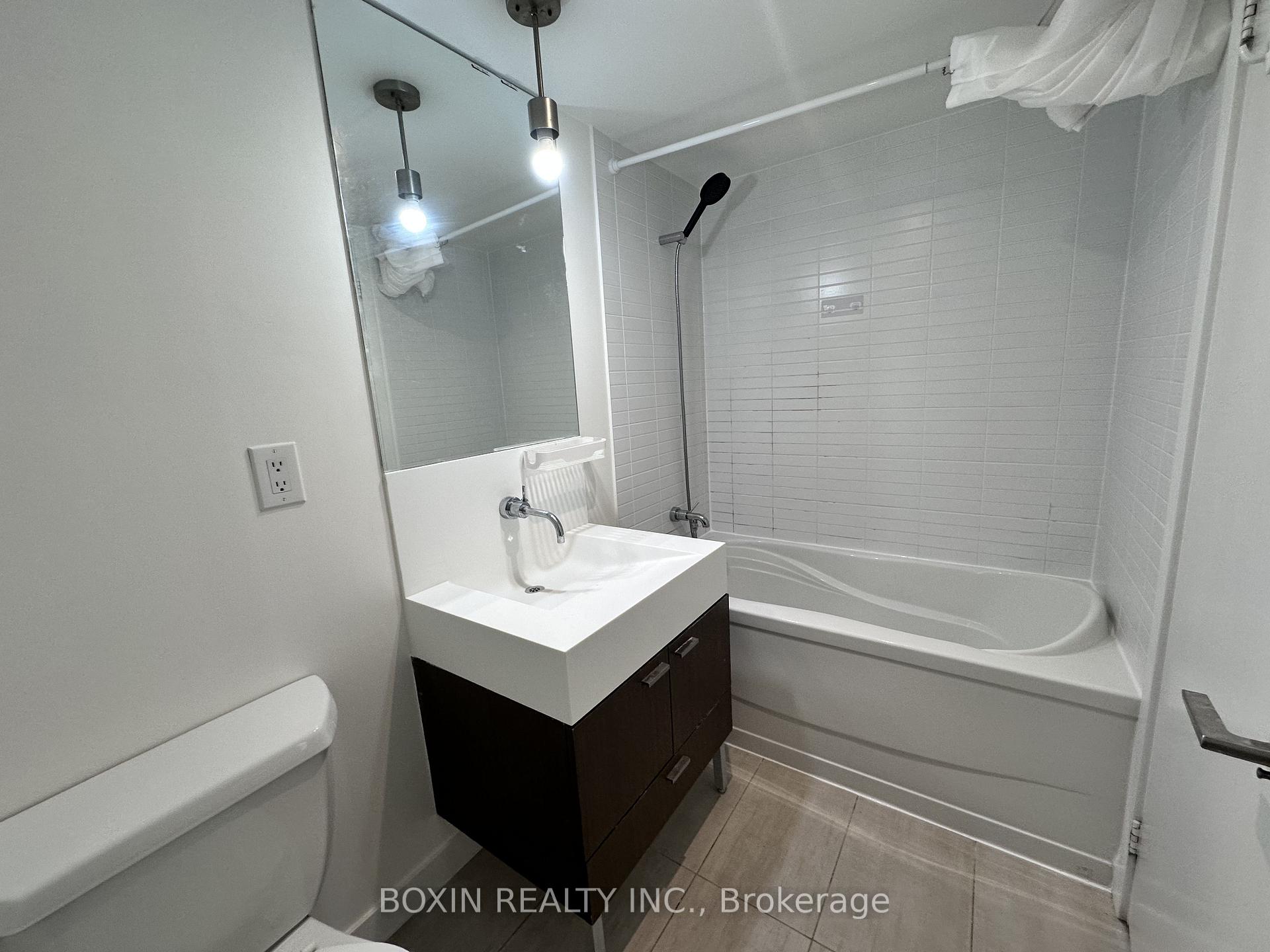 Photo 12 of Unit 1707, 110 Charles Street E, Toronto, Church-Yonge Corridor — HOMEH