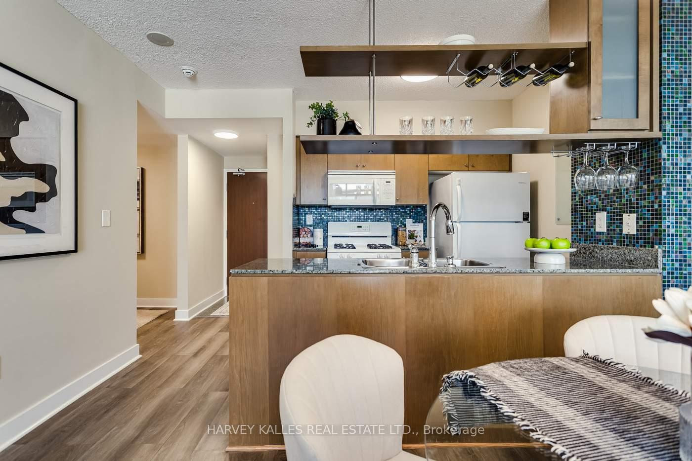 Photo 13 of Unit 3808, 35 Mariner Terrace, Toronto, Waterfront Communities — HOMEH
