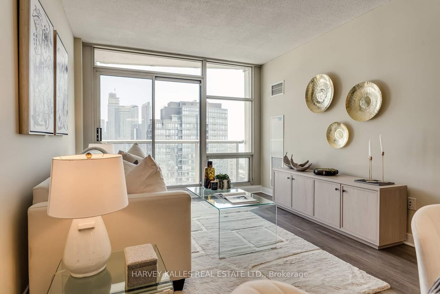 Photo 19 of Unit 3808, 35 Mariner Terrace, Toronto, Waterfront Communities — HOMEH