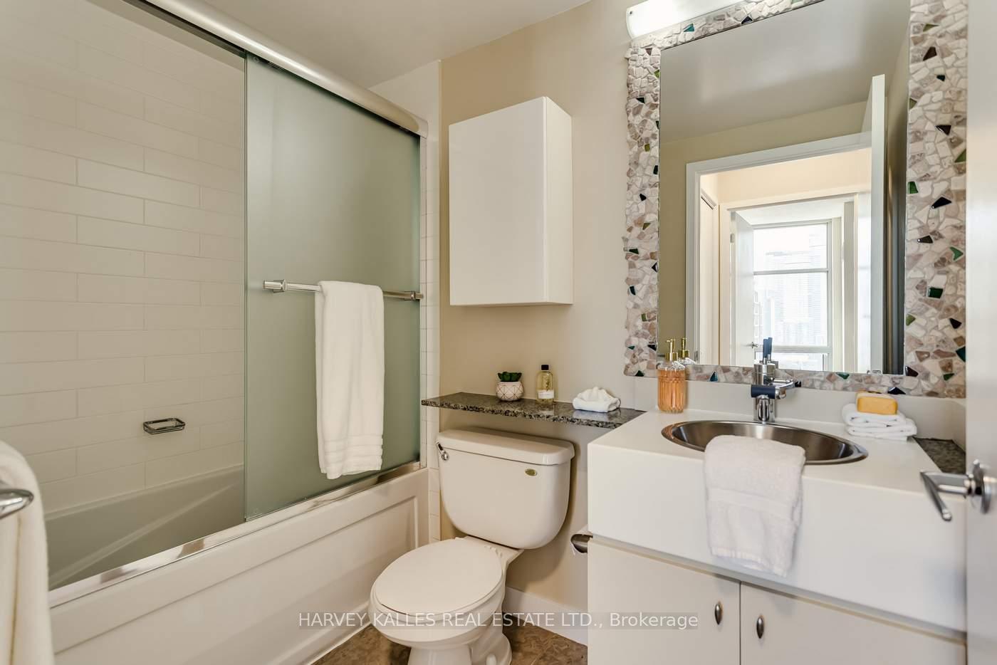 Photo 26 of Unit 3808, 35 Mariner Terrace, Toronto, Waterfront Communities — HOMEH