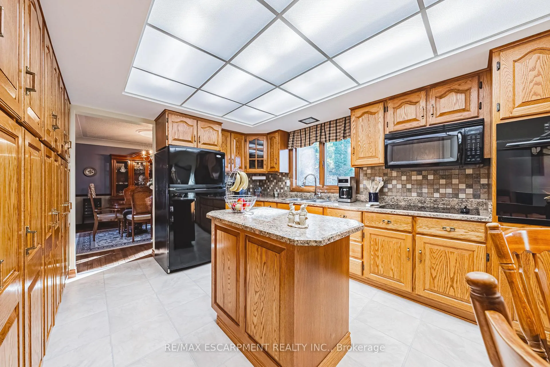Photo 9 of 6 Sunhaven Court, Hamilton, Stoney Creek — HOMEH